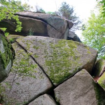 Rocks of the peak Grosser Waldstein close to the castle